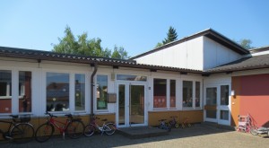 Evang. Kindergarten „Der gute Kirte“ Hohenstaufenstr. 28, 76646 Bruchsal-Heidelsheim Hinter dem Gemeindehaus